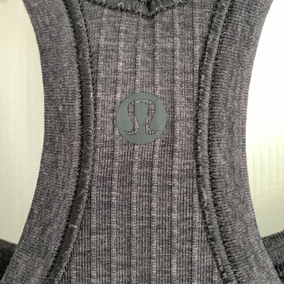 Lululemon Ebb to Street Tank Top - Size 8 - Picture 5 of 7